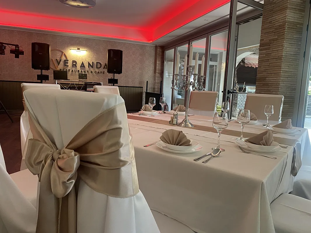 Öreg-tó Hotel és Rendezvénytér
