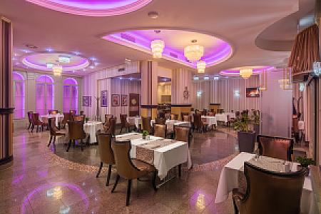 Glorius Étterem + Terasz