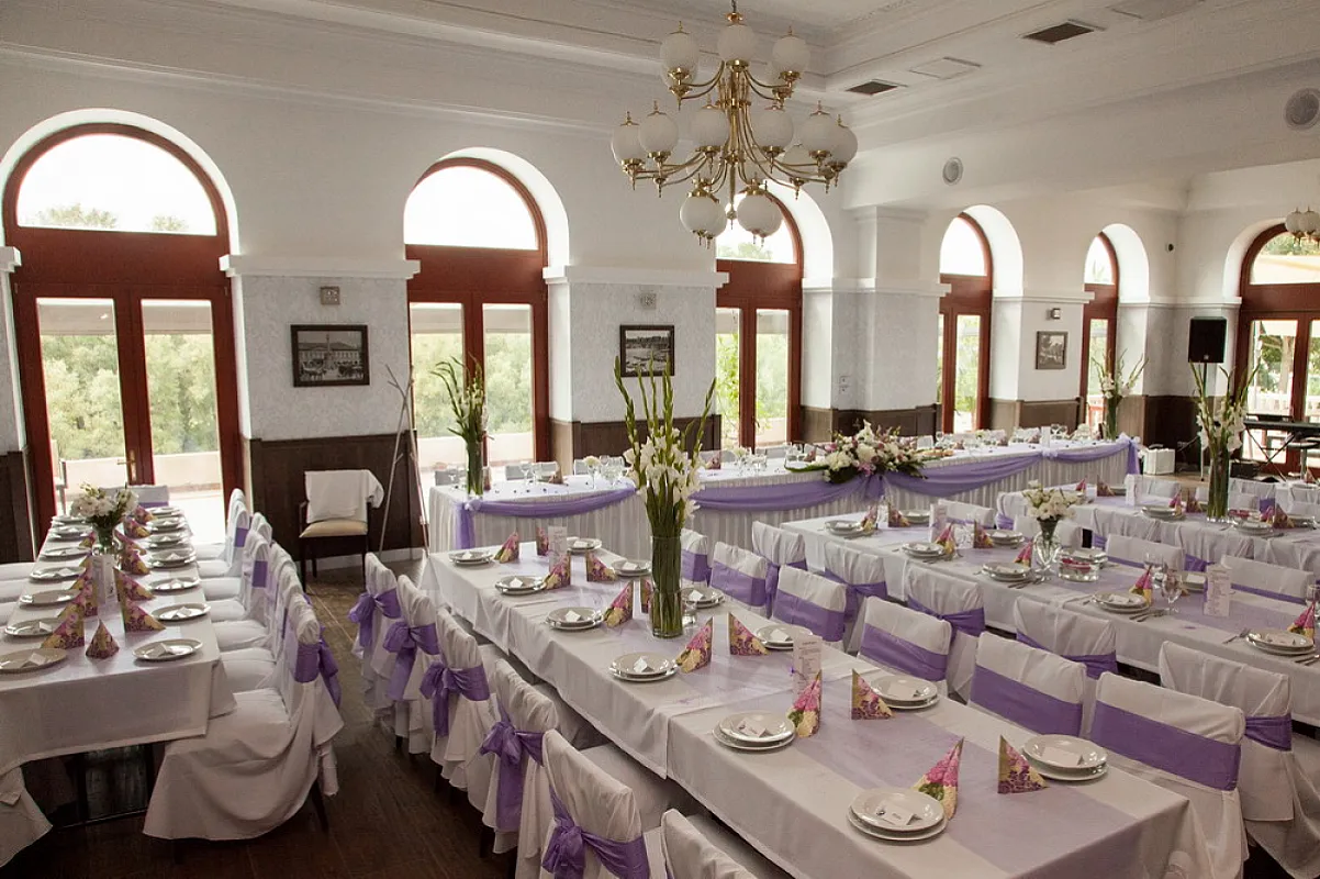 Duna Wellness Hotel