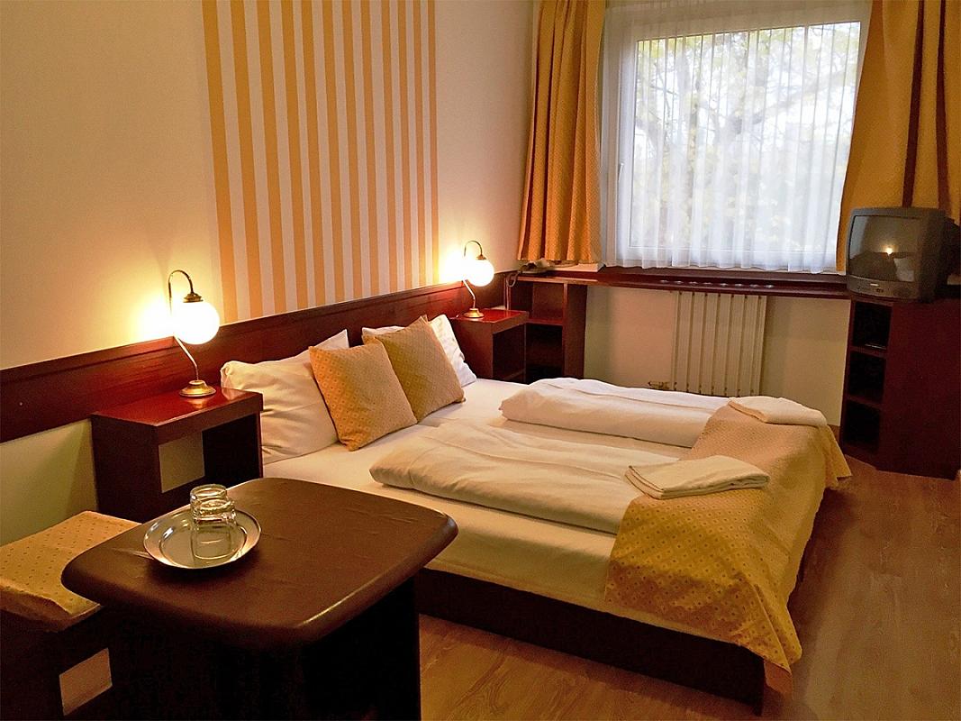 Hotel Gloria Budapest City Center