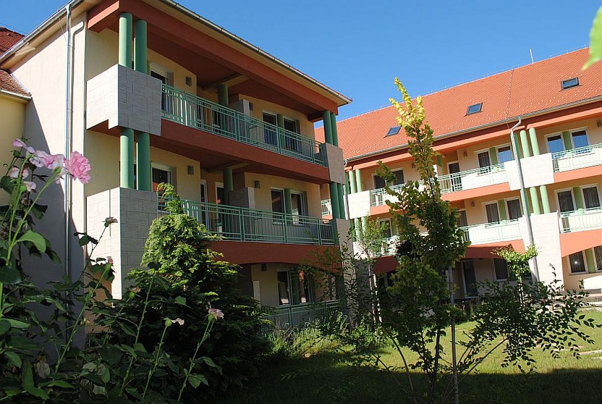 Hotel Makár