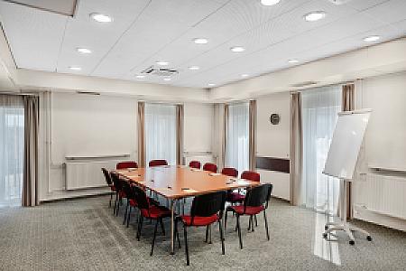 Marcal tárgyaló terem