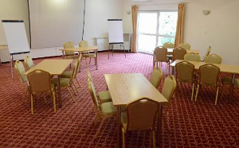 Két Korona Konferencia és Wellness Hotel