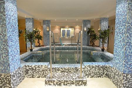 Liza Aqua & Conference Hotel