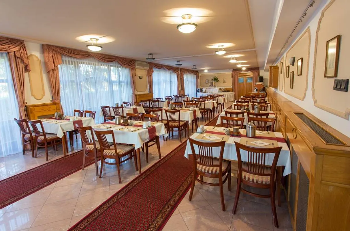 Révész Hotel