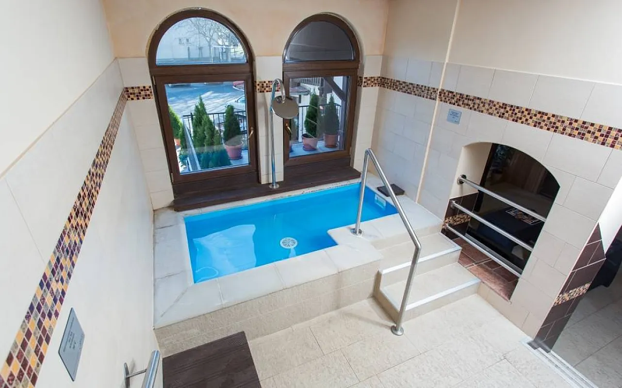 Révész Hotel