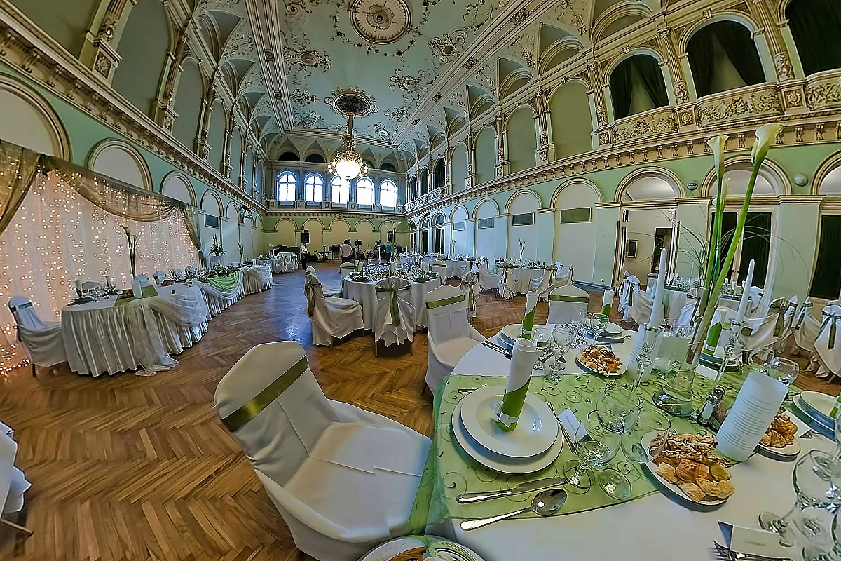 Tisza Hotel