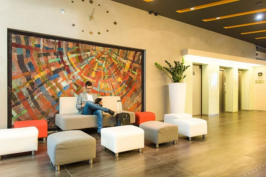 Best Western Plus Lakeside Hotel