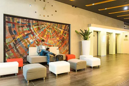 Best Western Plus Lakeside Hotel