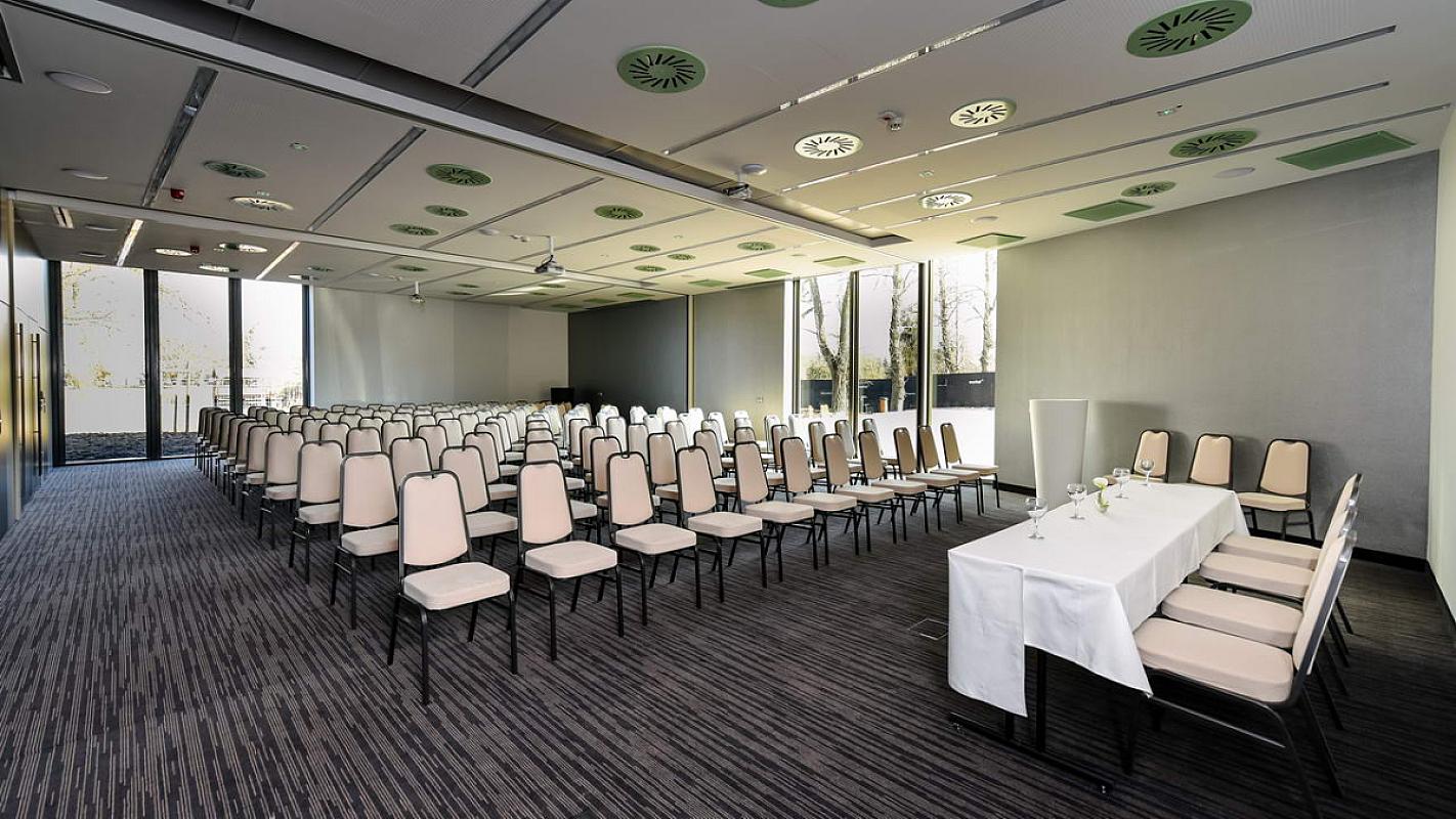 Best Western Plus Lakeside Hotel