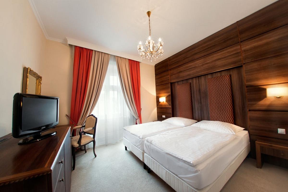 Kristály Imperial Hotel