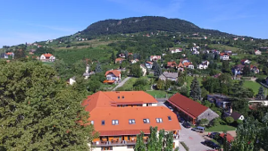 Hotel Halászkert