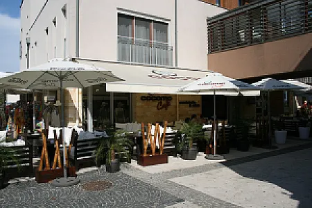 Cocomo Café