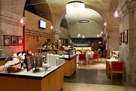 Prímás Pince Étterem és Boralagút