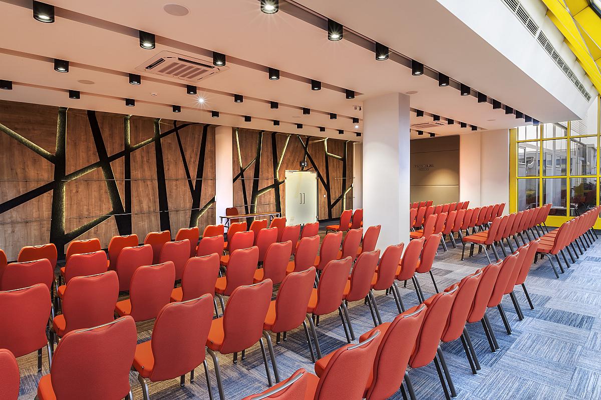 Danubius Hotel Helia terembérlés budapest