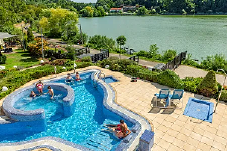 Tó Wellness Hotel