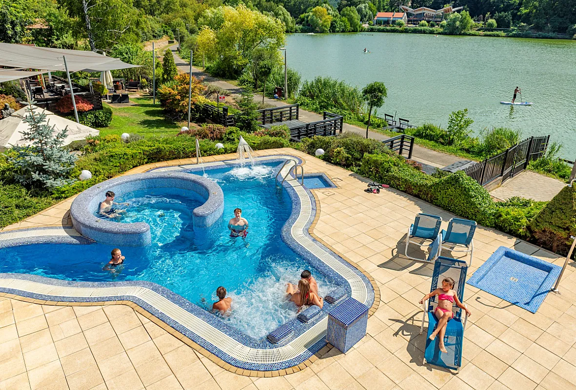Tó Wellness Hotel