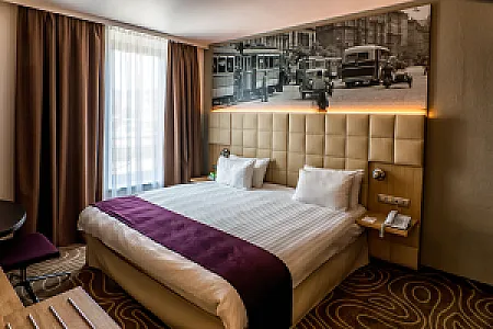 Holiday Inn