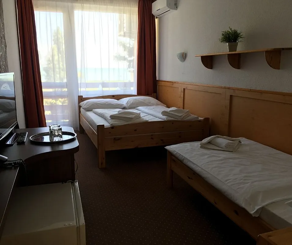 Nereus Park Hotel