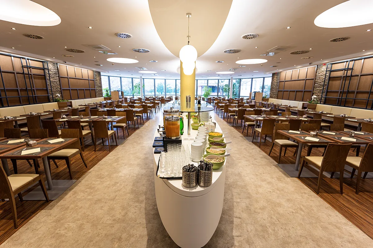 Holiday Inn