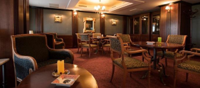 EXKLUZÍV TÁRGYALÓ