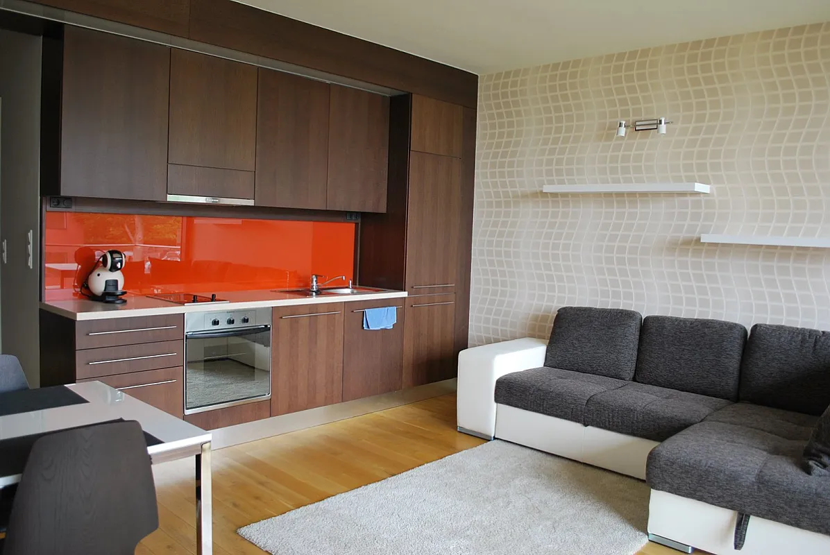BL YachtClub & Apartments