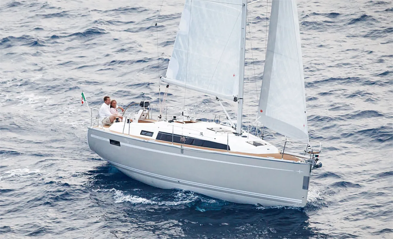 BL YachtClub & Apartments