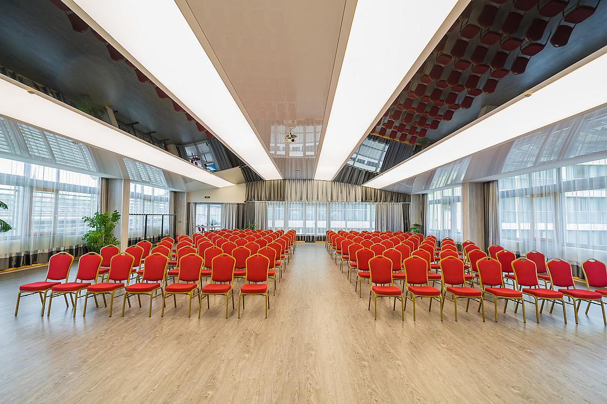 SunGarden Wellness & Conference Hotel