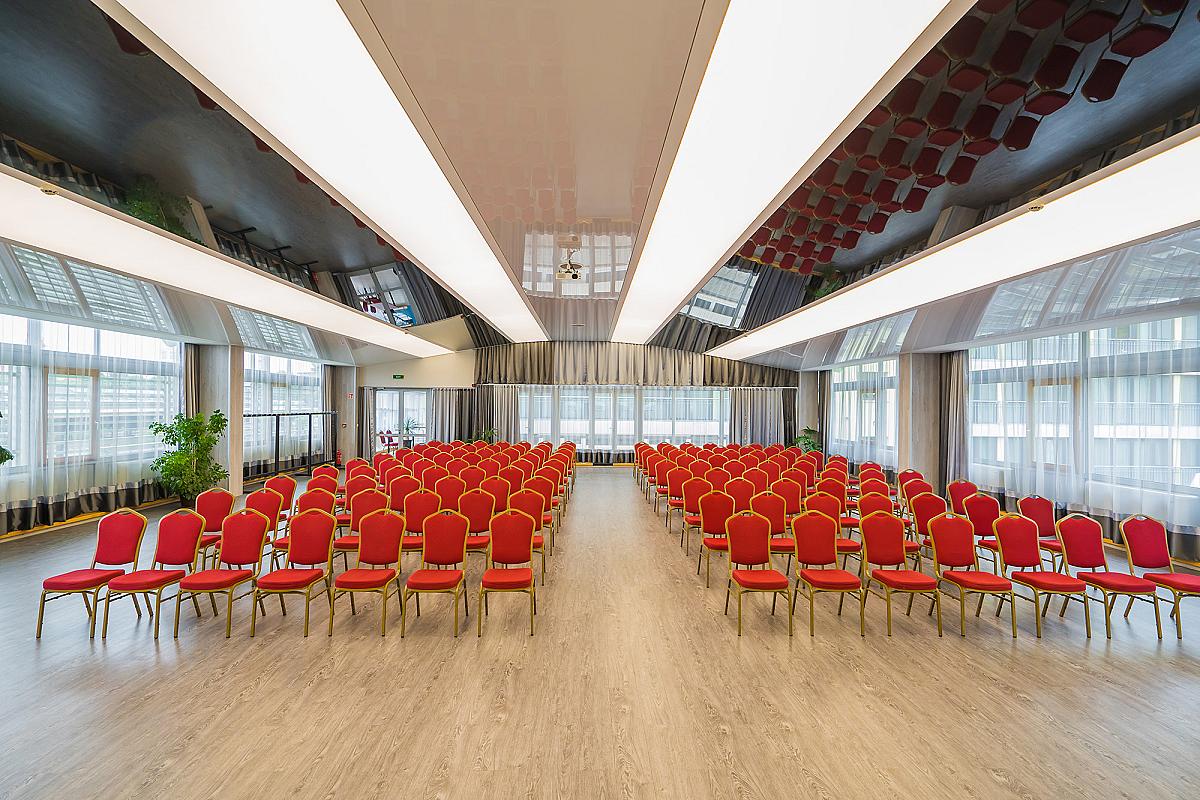 SunGarden Wellness & Conference Hotel