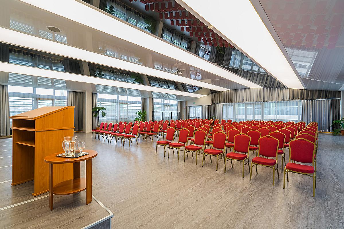 SunGarden Wellness & Conference Hotel