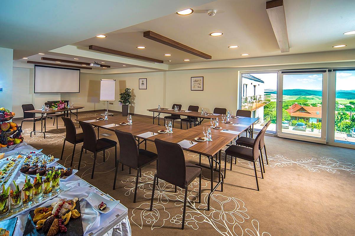 Castellum Hotel Hollókő