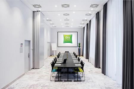 Párizs I-II terembérlés