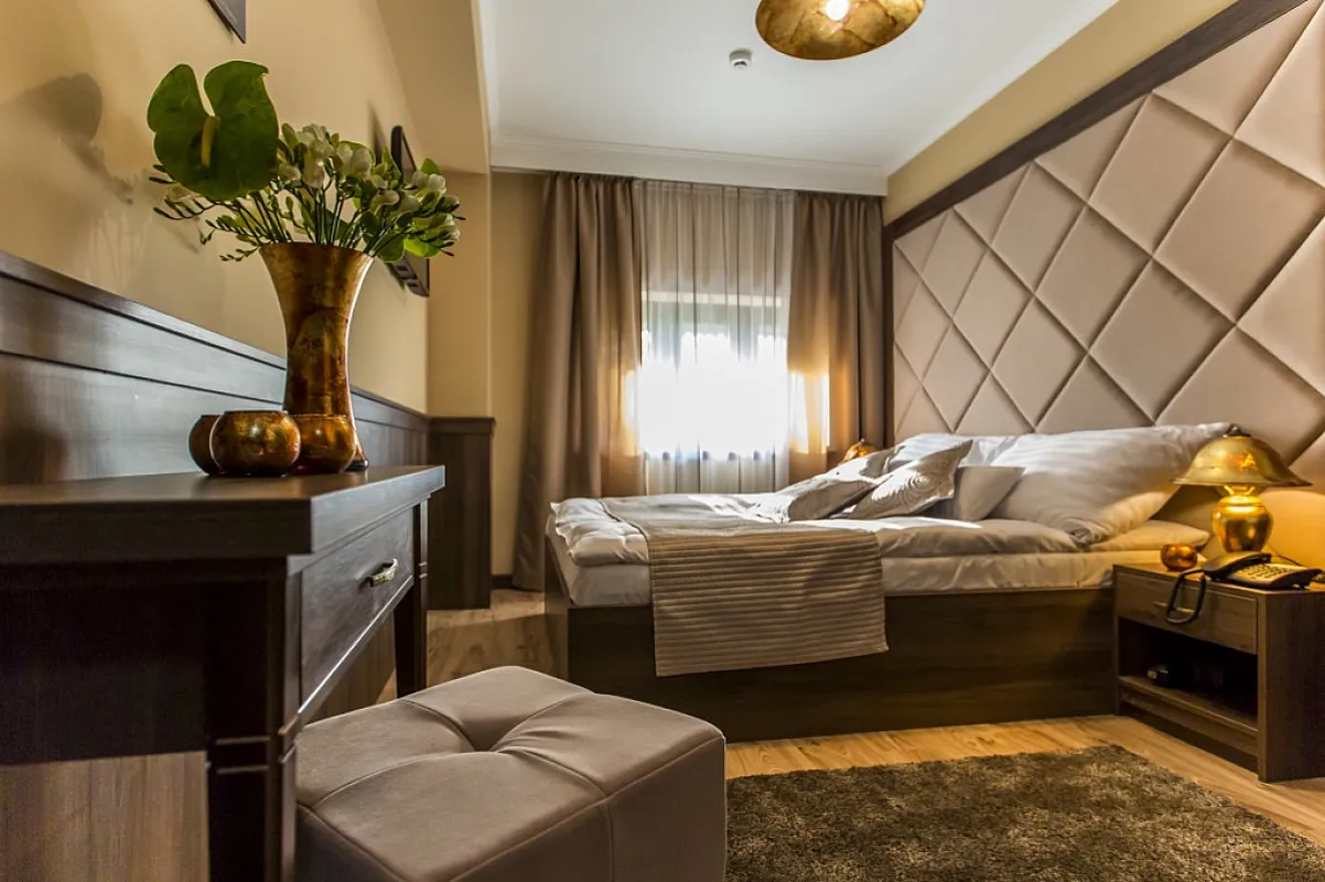 Komló Hotel Gyula