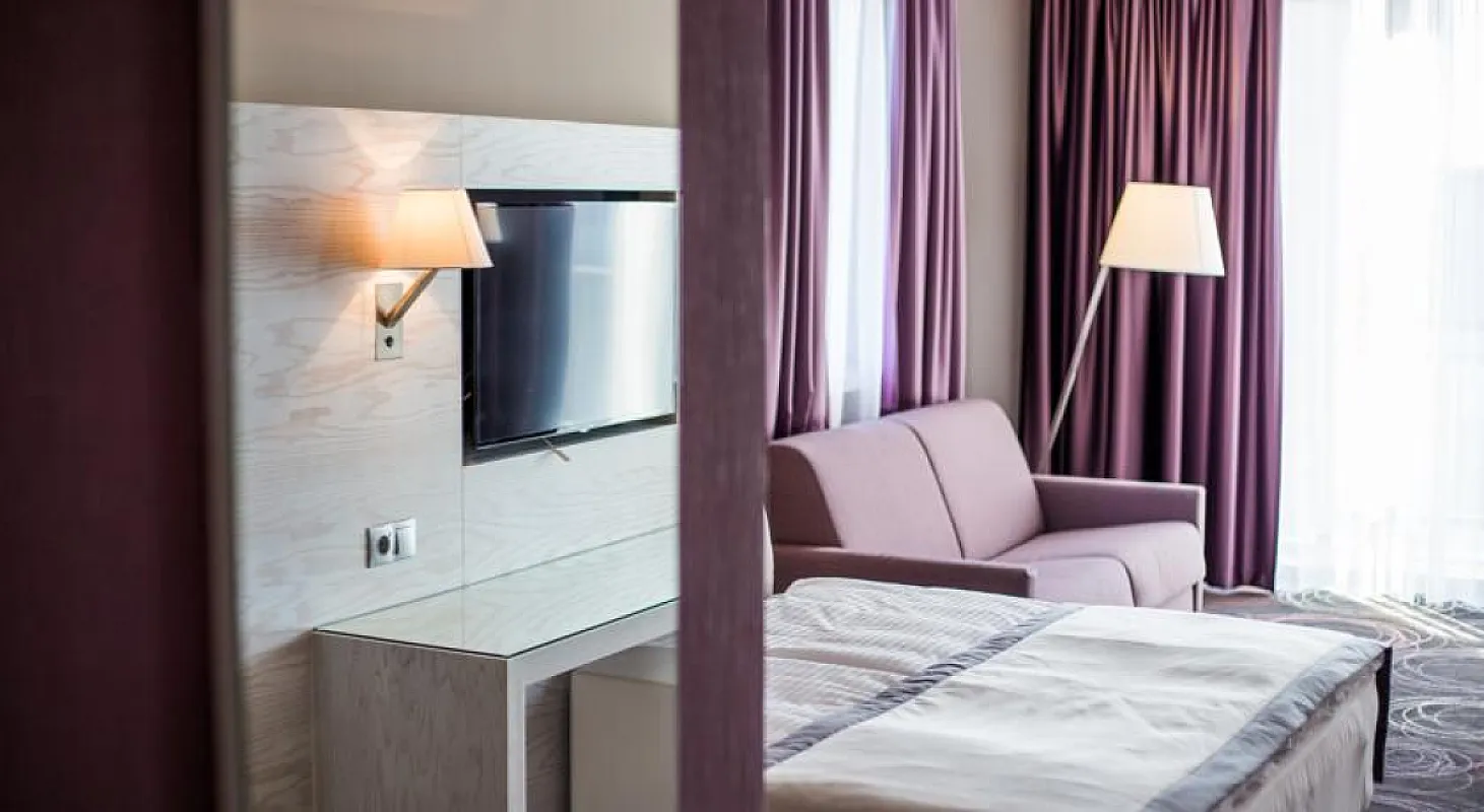 Aura Hotel