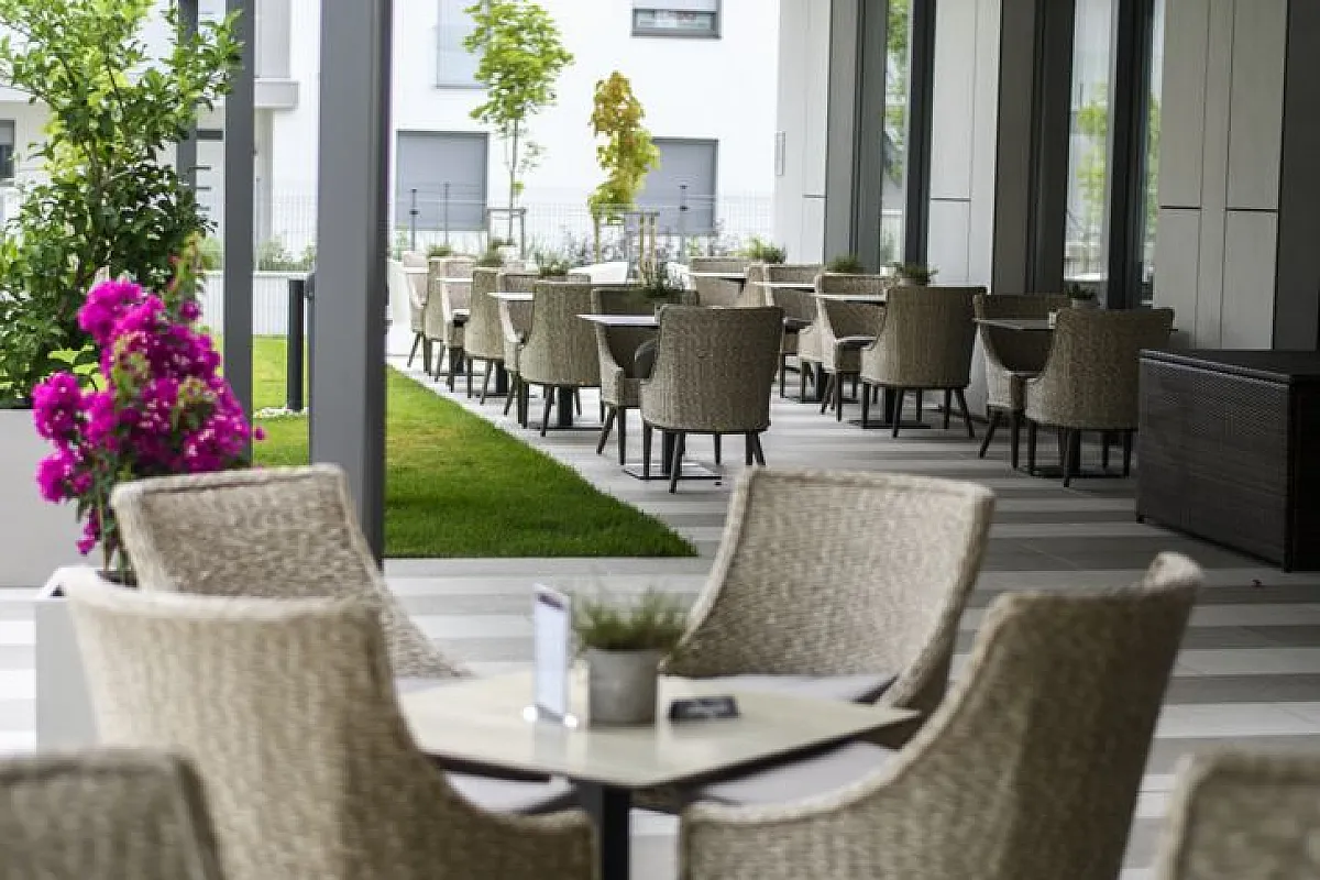 Aura Hotel