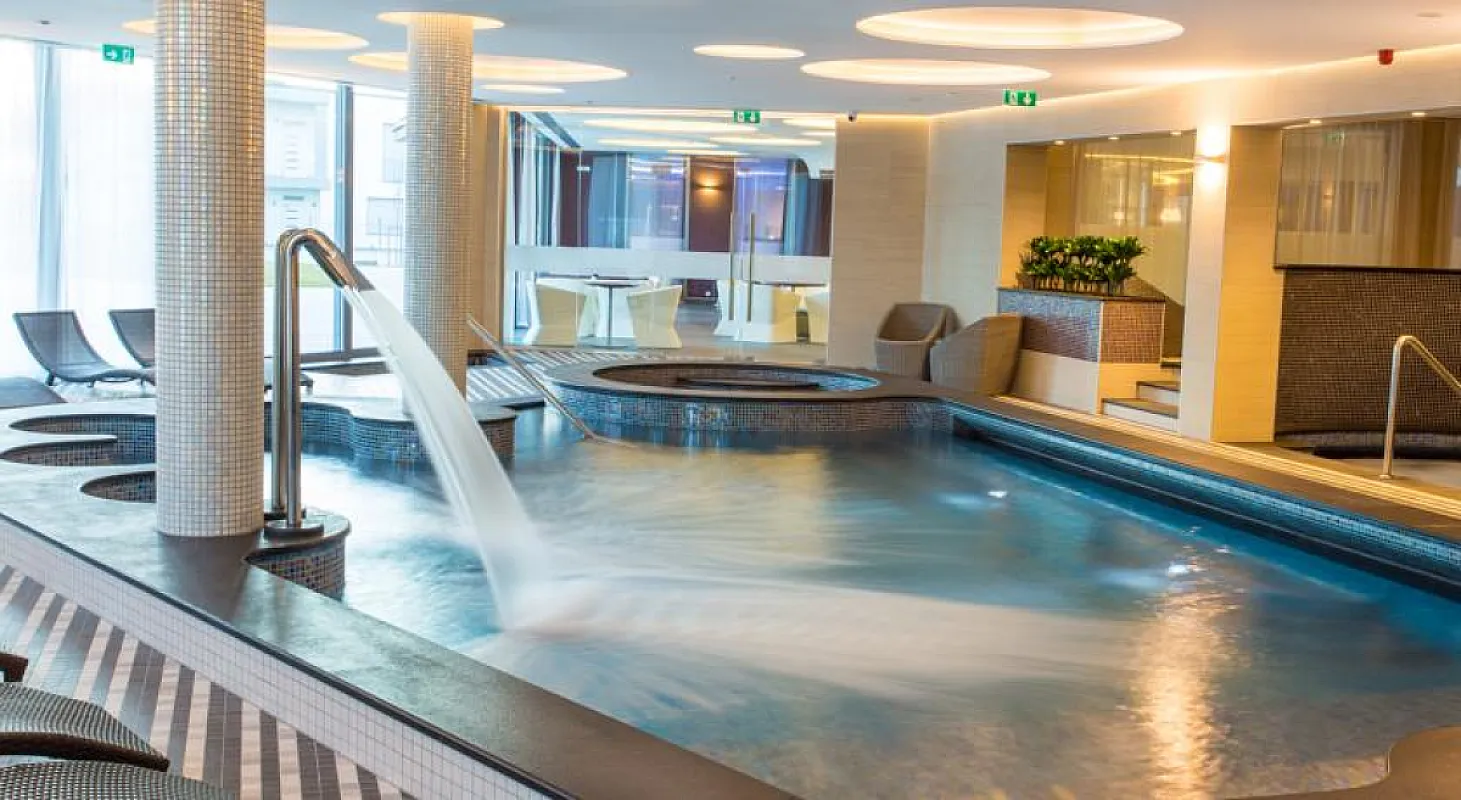 Aura Hotel