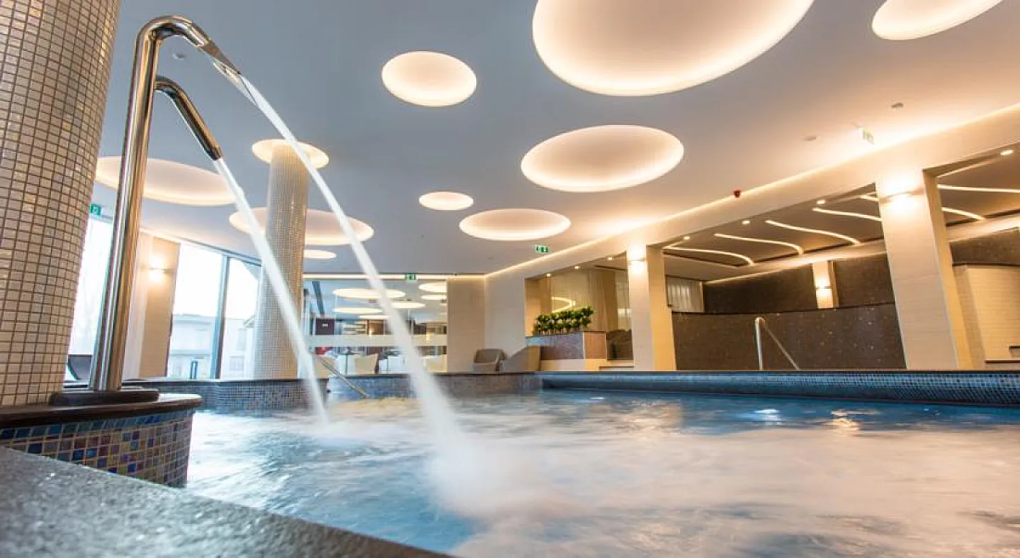 Aura Hotel