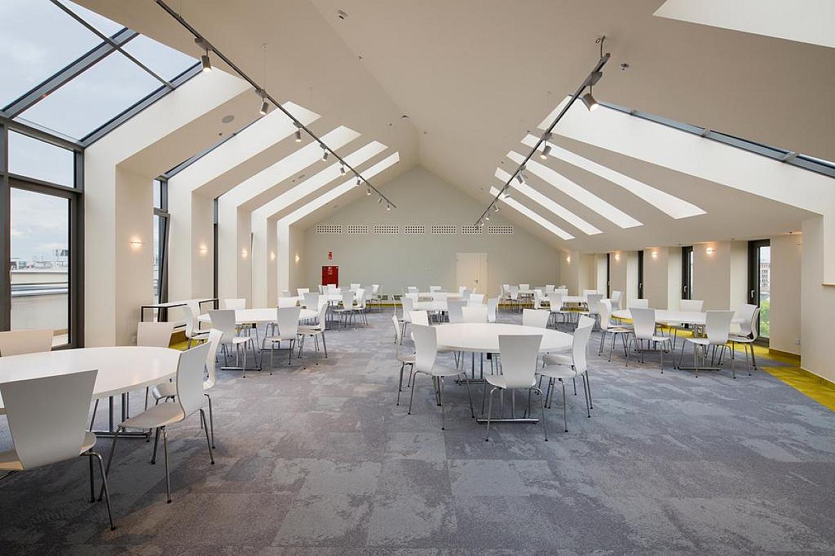 Akeah Verdi Budapest