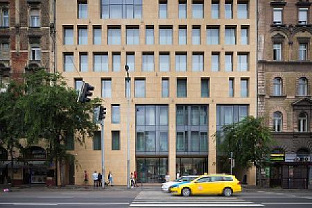 Akeah Verdi Budapest