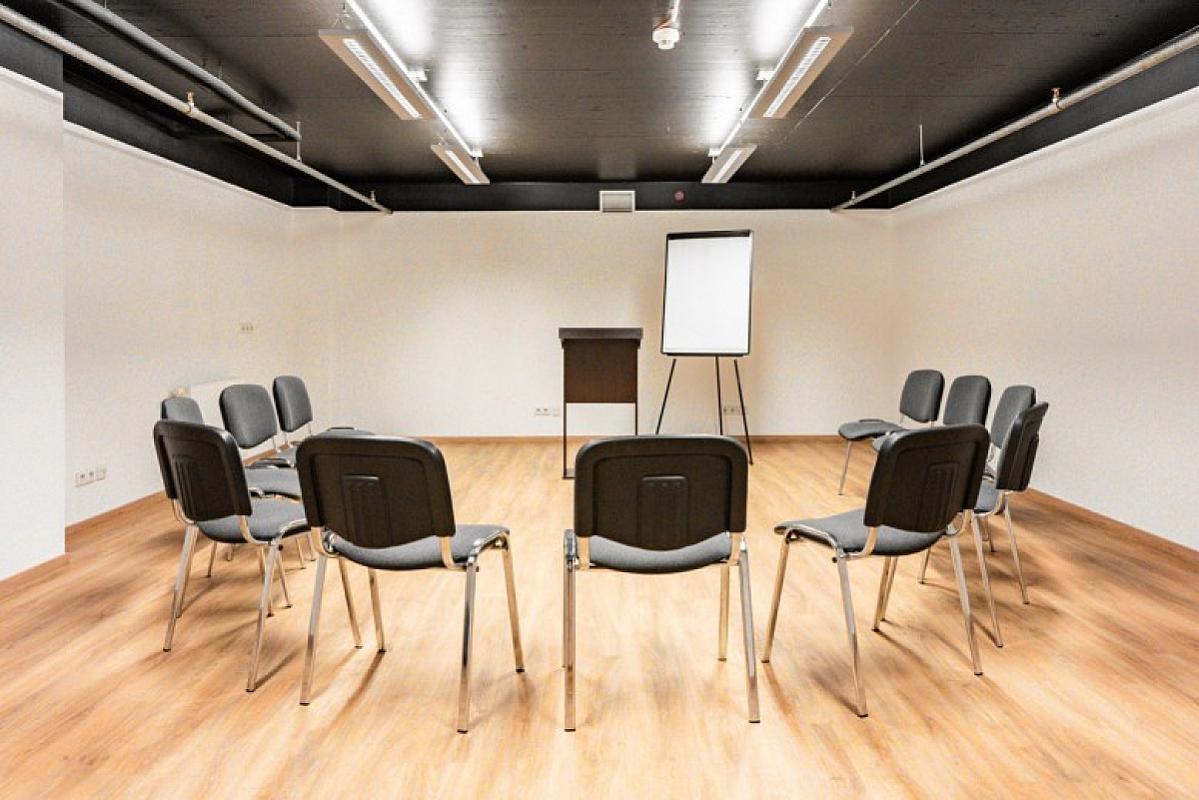 Akeah Verdi Budapest