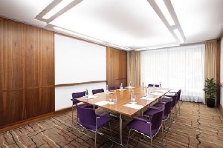 Kálmán konferenciaterem