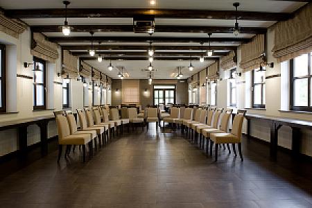 Varga Tanya Hotel, Konferencia és Szabadidőközpont