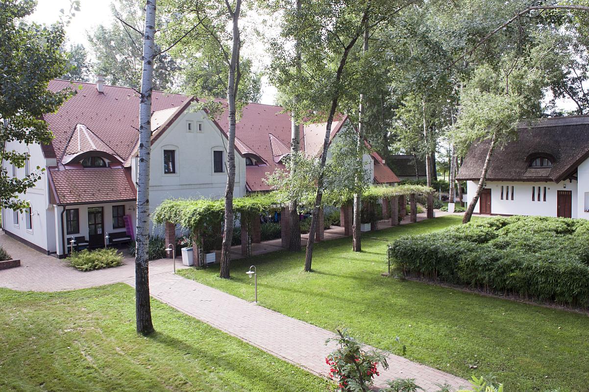 Varga Tanya Hotel, Konferencia és Szabadidőközpont