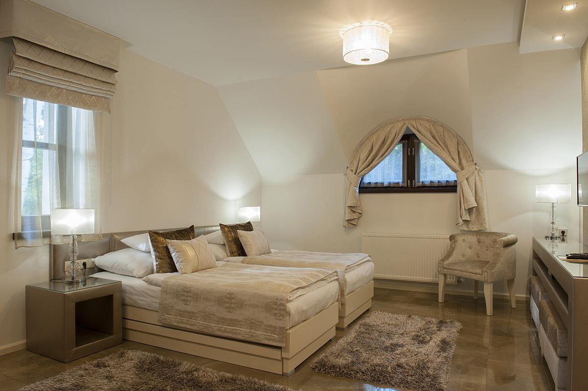 Varga Tanya Hotel, Konferencia és Szabadidőközpont