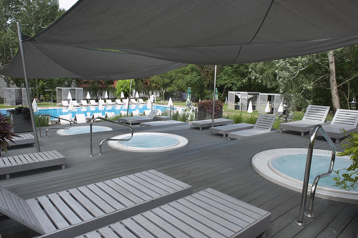 Varga Tanya Hotel, Konferencia és Szabadidőközpont