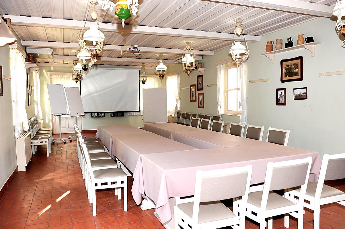 Kis étterem terembérlés