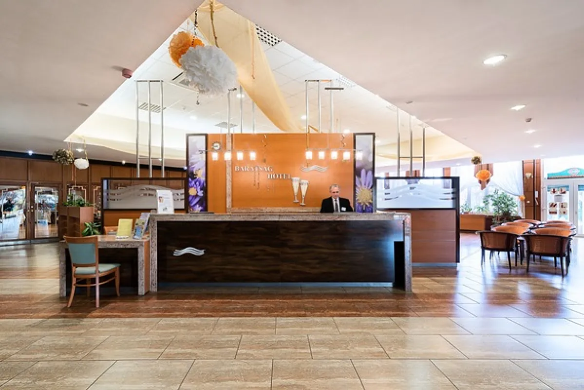 Hotel Barátság