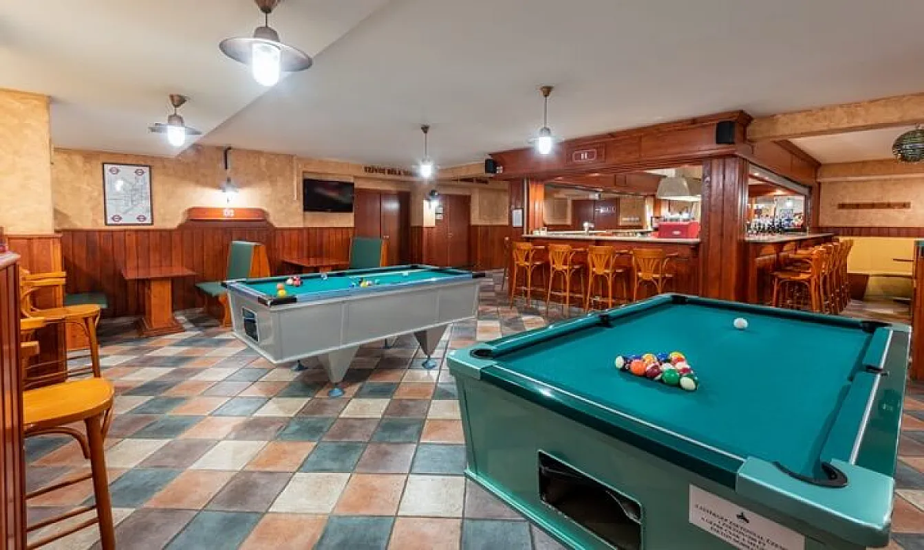 Hotel Barátság
