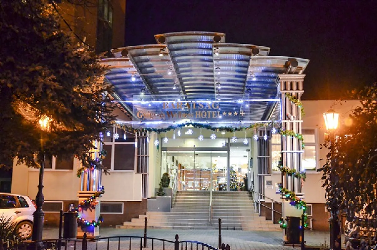 Hotel Barátság