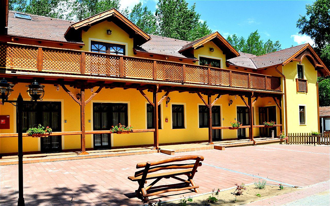 Forster Vadászkastély és Szálloda